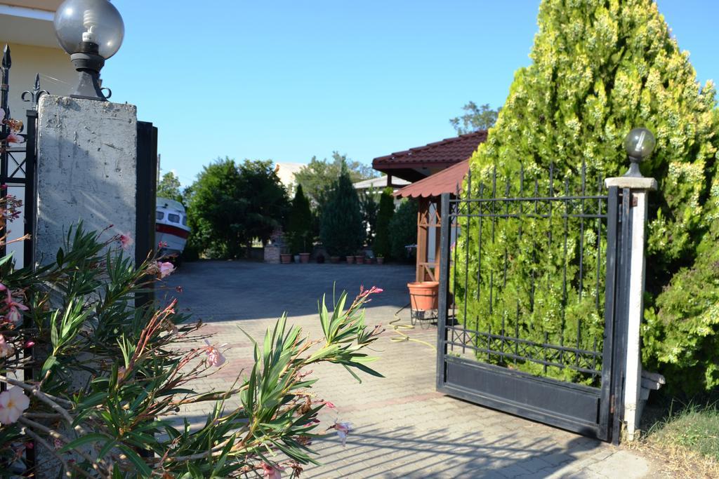 Apartments Elizabet Dojran Екстер'єр фото
